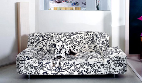 由Kati Meyer-Bruhl设计的沙发