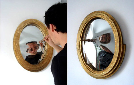 墙上的镜子