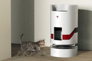 认识特斯拉Model-L，这是一个猫塔，里面有一个内置的垃圾箱和绿色的苔藓，让你的宠物在未来的风格中休息！