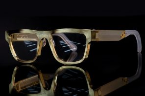 这些Über-f时尚的坚实金属眼镜旨在增加您的“规格呼吁”