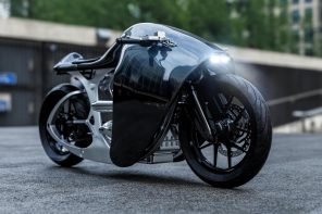 Supermarine是一款大胆的空气动力摩托车，采用了有机的蝠鲼式设计