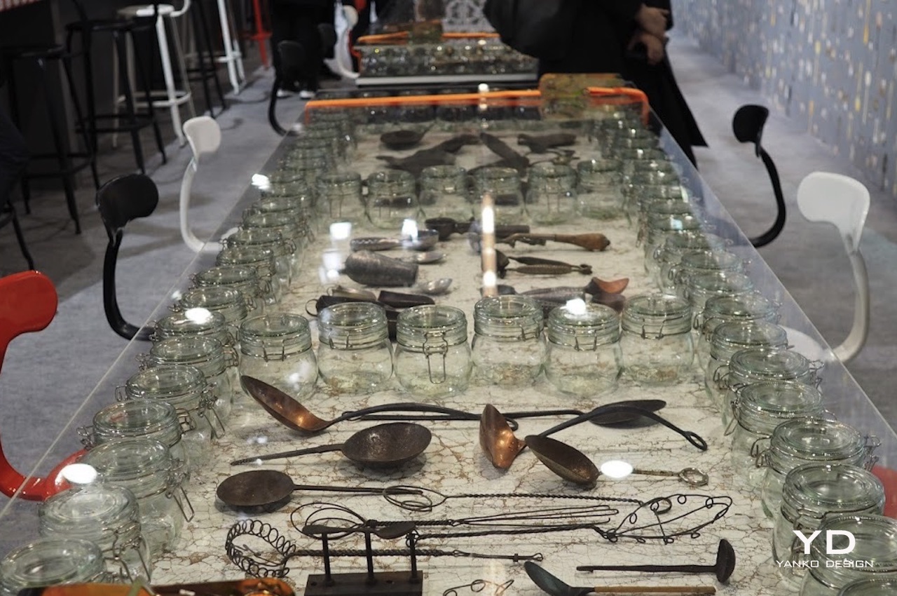 勺子展示丹尼尔Rozenstroch和Paola Navone勺子餐厅图像