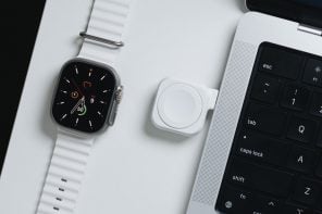 最小的Apple Watch快速充电器可以切断电源线，实现最大的移动性