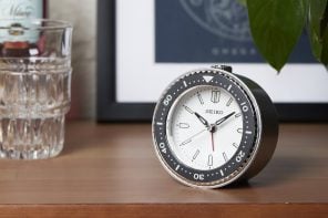 精工梅桌面闹钟的样子可爱地放大版的标志性的潜水手表