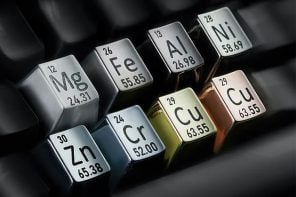 这些稀有元素周期表键罩加工来自提到的金属
