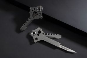 小多刃刀具14-in-1钛关键是更多功能瑞士军刀